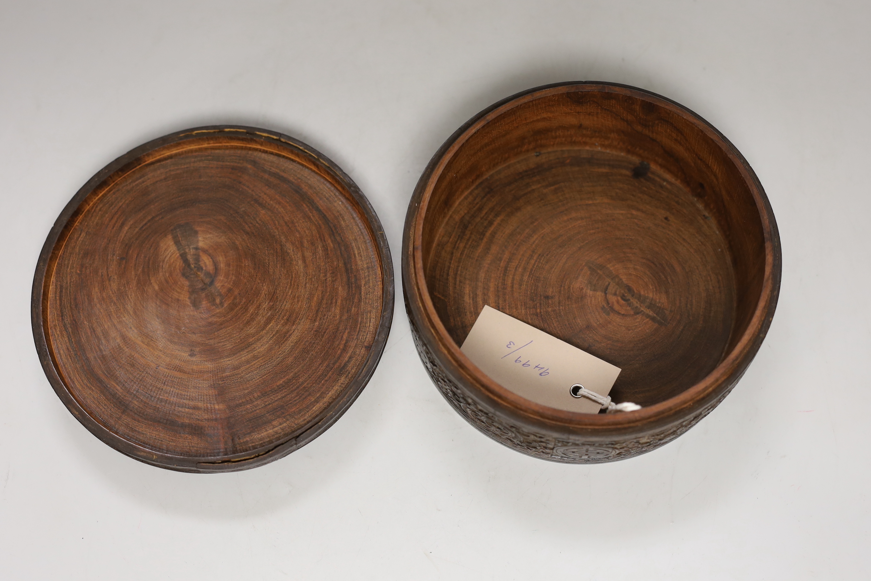 A Chinese carved huali wood 'anbaxian' box and cover, 20th century, 16cm diameter